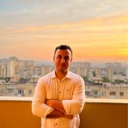 تیم-Toghrul Agayev