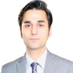 تیم-Mobeen Malik