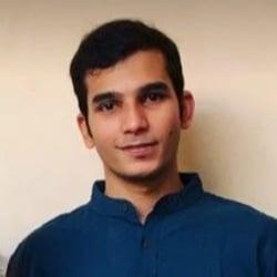 Echipă-Karan Sirdesai