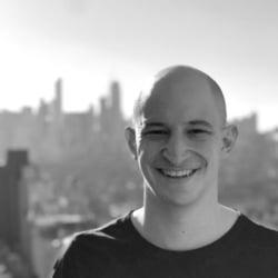 Đội-Nadav Hollander