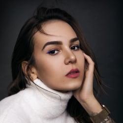 تیم-Adelaida Sinkevic